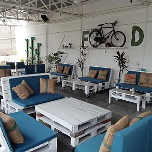 ホステル Birdnest Guesthouse, Gaia Rooftop Cafe, クアラルンプール